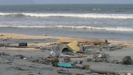 Trash-Washed-Ashore-on-Beach