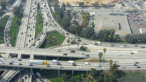 Traffic-on-Four-Level-Interchange-LA
