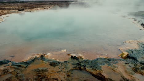 Close-Up-of-Colourful-Hot-Spring