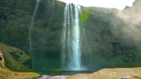 Isländischer-Wasserfall-In-Zeitlupe