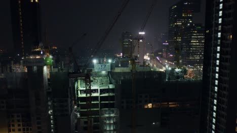 Urban-Construcción-Site-at-Night