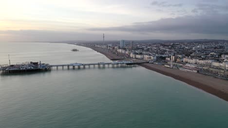Costa-de-Brighton-al-atardecer