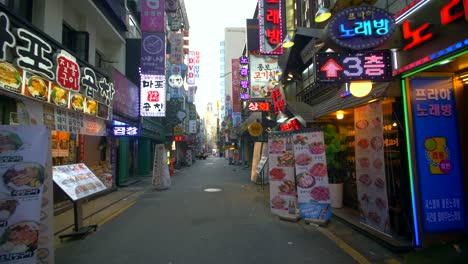 Myeong-Dong-in-the-Early-Morning