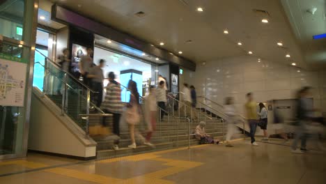 Zeitraffer-Für-Den-Eintritt-In-Die-Metro-In-Seoul