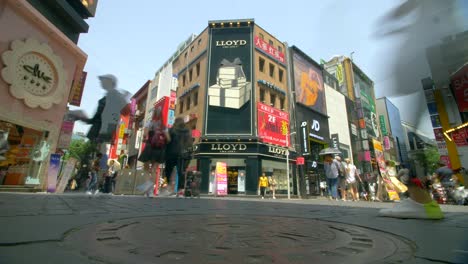 Seoul-Shopping-Street-Time-Lapse