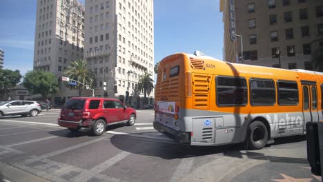Verkehr-In-Hollywood-Kreuzung