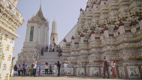 Touristen-Im-Wat-Arun-Tempel-Bangkok