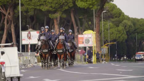 Policía-Horses