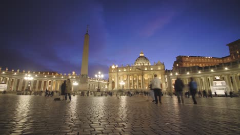 Time-Lapse-Of-St-Peters-Square