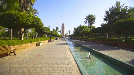 Koutoubia-Mosque-and-Fountain