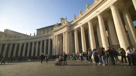 People-Queuing-At-The-Vatican