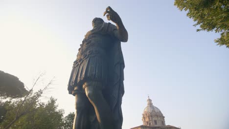 Statue-Of-Julius-Caesar