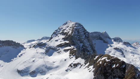 Ski-Slope-in-the-Alps