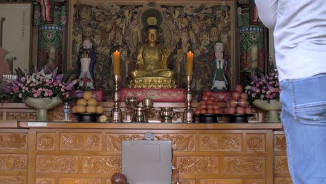 Buddha-Figurine-in-Bongeunsa-Temple