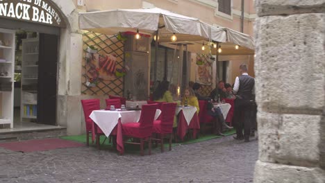 Small-Cafe-in-Rome