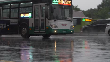 Taipei-Bus-in-Heavy-Rain