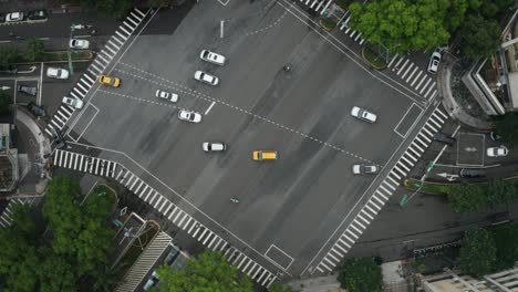 Time-Lapse-Of-Busy-Intersection