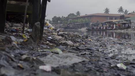 Rubbish-on-Riverbank-Nigeria-01