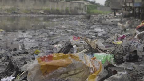 Rubbish-in-Water-Nigeria-04