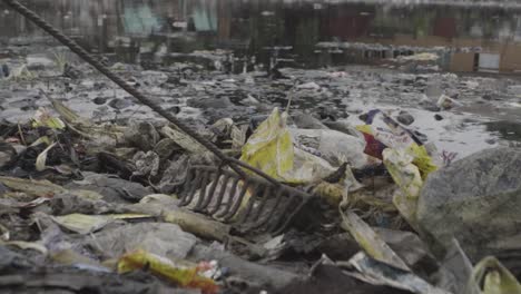 Rubbish-in-Water-Nigeria-06