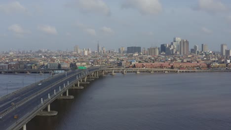 Straßenbrücke-Nigeria-Drohne-04
