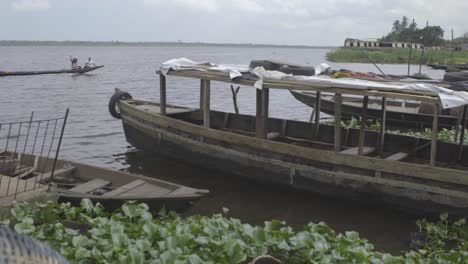 Riverboat-Enthüllt-Nigeria