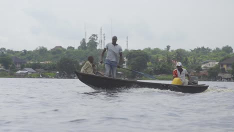 Boat-on-River-Nigeria-03