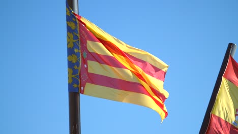 Valencianische-Fahnenschwingen