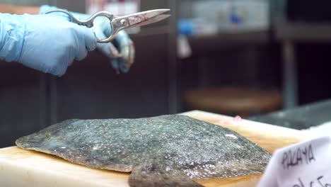 Fishmonger-Preparing-Fish