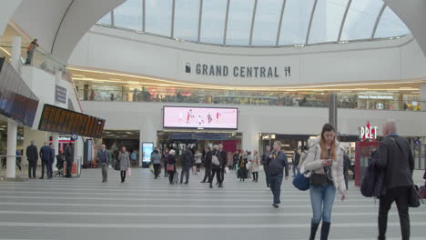 Innenraum-Des-Großen-Hauptbahnhofs-Birmingham