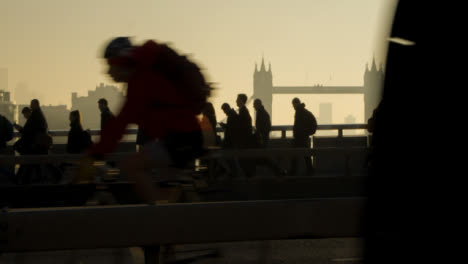Pedestrians-And-Traffic-On-London-Bridge