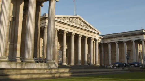 Haupteingang-British-Museum-London-Museum