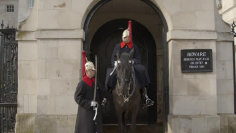 Horse-Guards-Of-The-Household-Cavalry-At-Whitehall-Central-London-