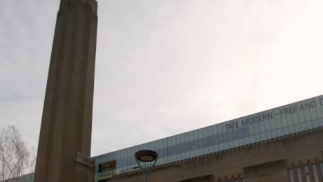 Front-Elevation-Of-The-Tate-Modern-Gallery