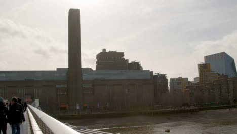 The-Thames-And-Tate-Modern-From-Millennium-Bridge