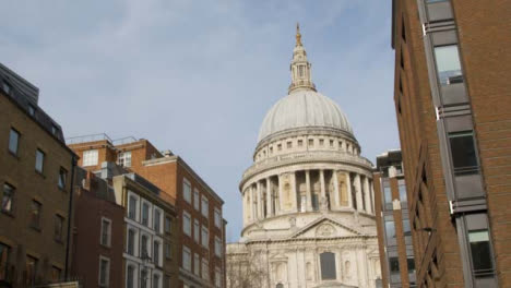 Pedestrians-Artwork-And-St-Pauls-Cathedral-