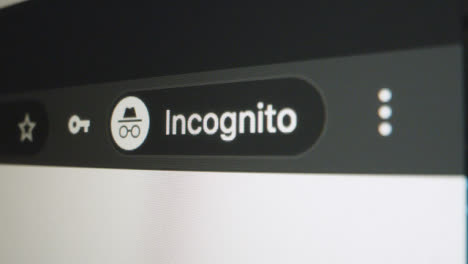 Close-Up-Pan-of-Google-Incognito-Icon
