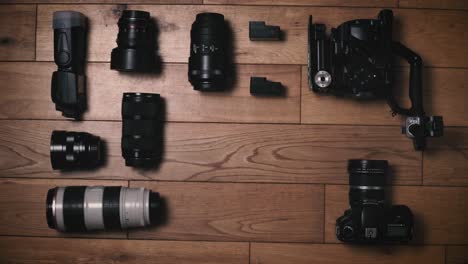 Flat-Lay-Camera-Gear-Bottom-and-Central-Copy-Space