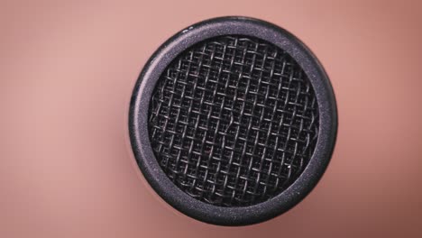 Panning-Extreme-Close-Up-Shotgun-Microphone