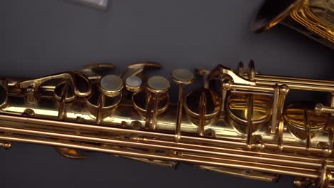 Flat-Lay-Panning-Close-Up-Saxophone-Keys