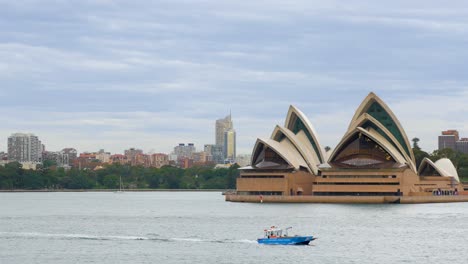 Boat-Passing-Sydney-Opera-House