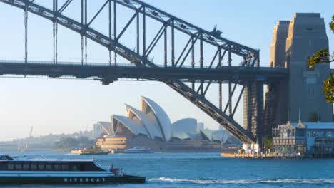 Ferries-Pass-Sydney-Bridge-and-Opera-House