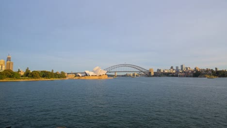 Wide-View-of-Quiet-Sydney-Harbour-