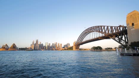 Sunrise-on-Sydney-Bridge-and-Opera-House