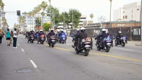 Hollywood-Police-Motorbikes-During-Protests