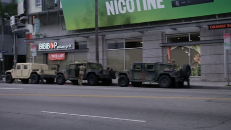 Hollywood-Military-Soldiers-Block-Street