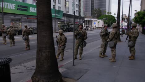 Hollywood-Front-Pan-Military-Soldiers-Block-Street