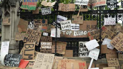 London-Tracking-out-to-Wall-of-Black-Lives-Matter-Signs-