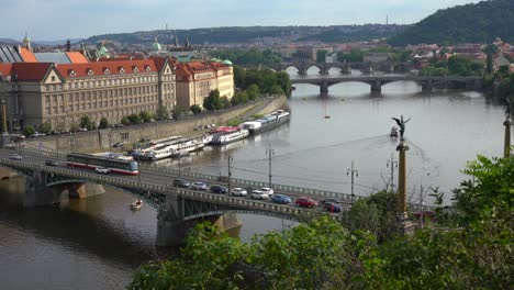 Blick-Auf-Die-Moldau-In-Prag