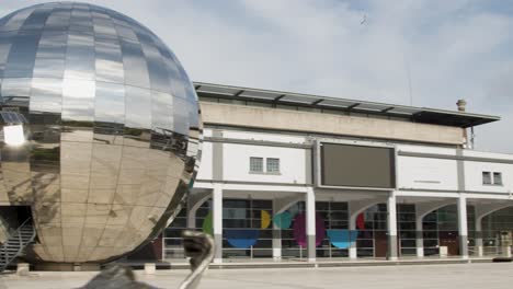 Schwenkaufnahme-Des-Bristol-Planetariums-In-Bristol-England